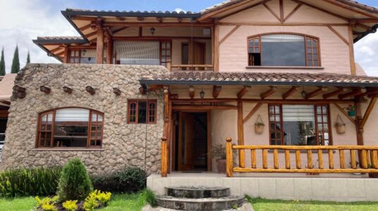 I3 CASA RUSTICA EN VENTA EN TUMBACO