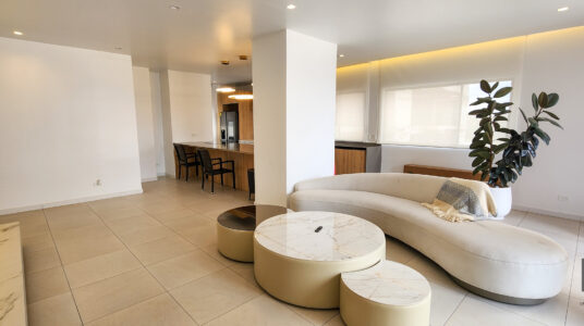 I3 PENTHOUSE EN RENTA EN CUMBAYA